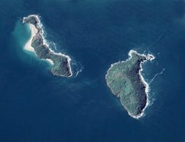 Ilhas, Ilhotas e Lajes